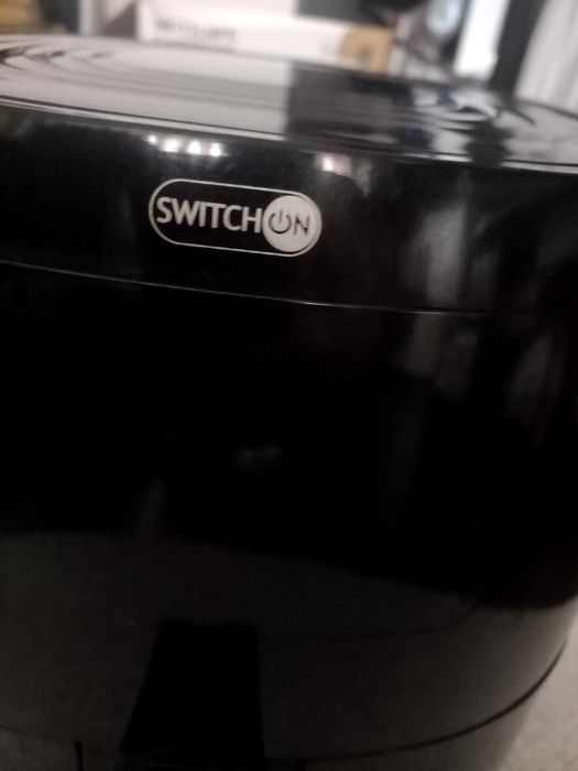 Ayr freyer switch on