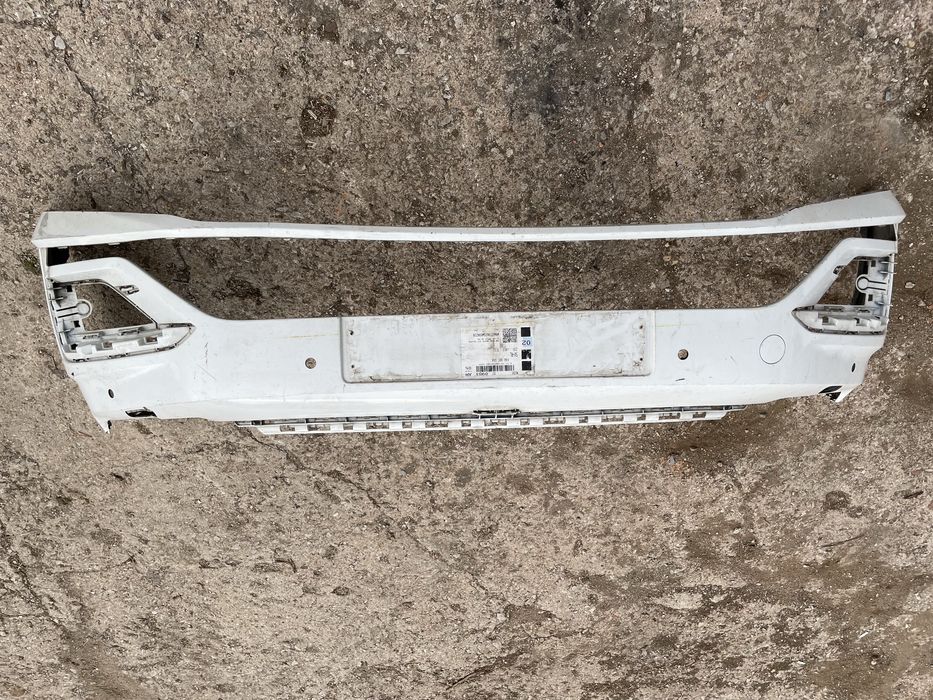 Предна броня за Volkswagen Golf Sportsvan Фолксваген Голф 2014-2018г 2