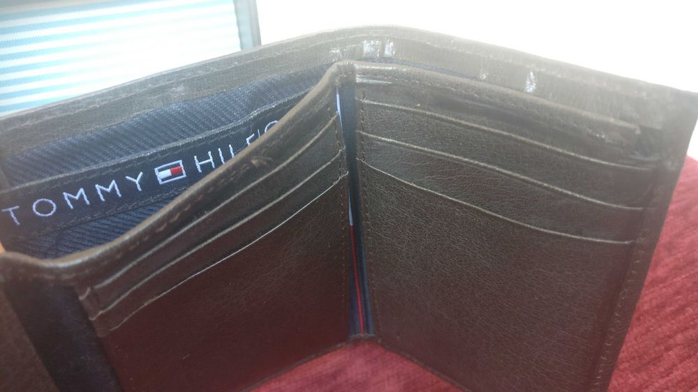 Портфейл Tommy Hilfiger