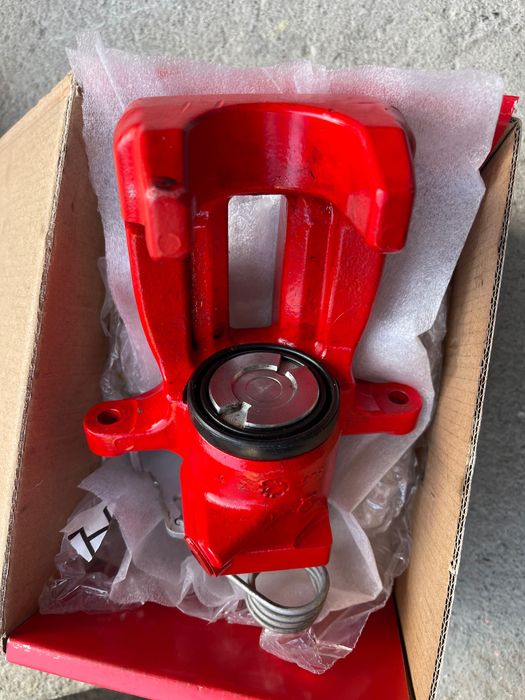 Спирачни апарати за audi s4 b5 ceramica нови!