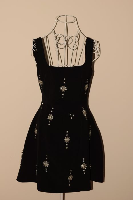 Дамска черна рокля