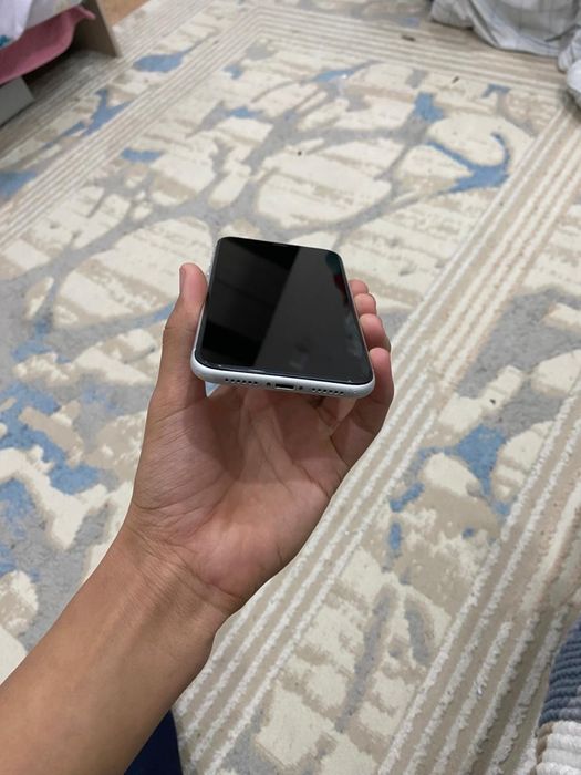 Продам Айфон хр идеал сость