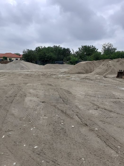 Piatră concasata ,piatră pentru drenaj,tocărie uși,demolari,e.t.c