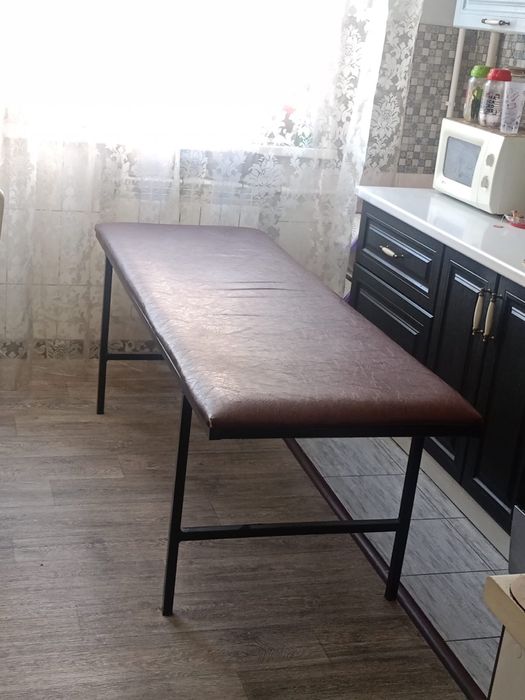 Продается Кушетка в отличном состоянии