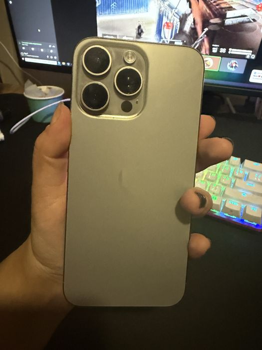 Iphone 15 pro max 256 natural titanium