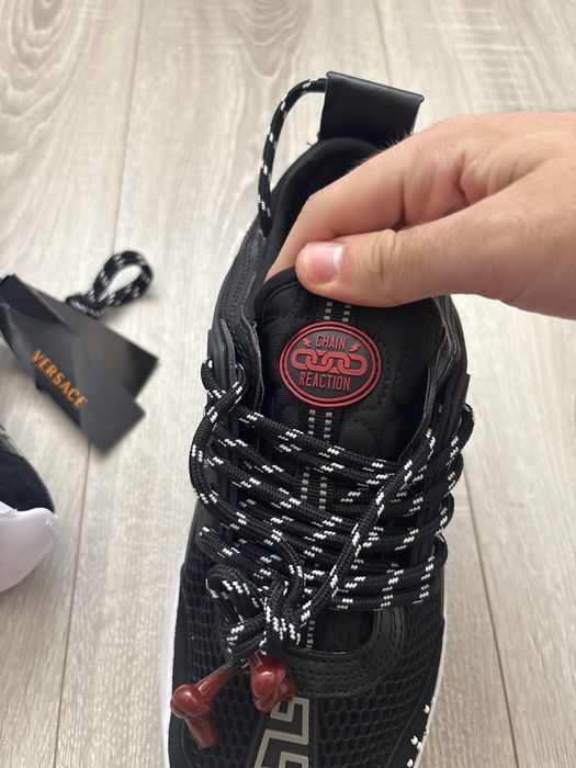 Versace Chain Reaction