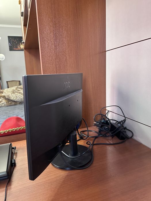 Монитор AOC 19–22” в хорошем состоянии