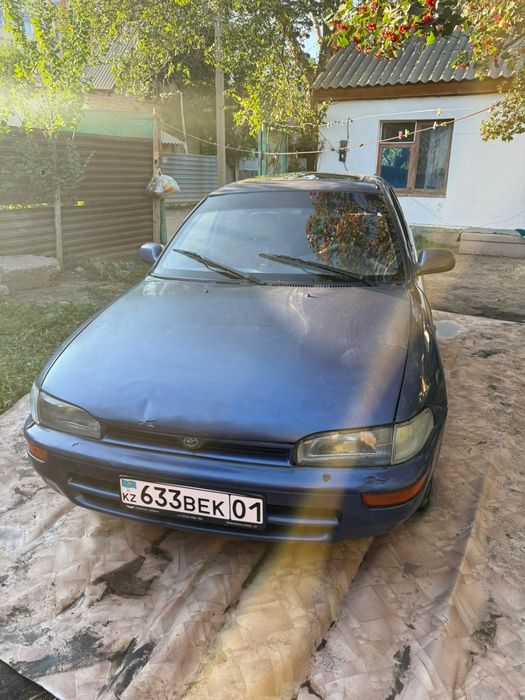 Продам машину Тойота Каролла.