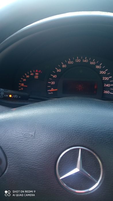 Продавам Мерцедес С220 143к на Части