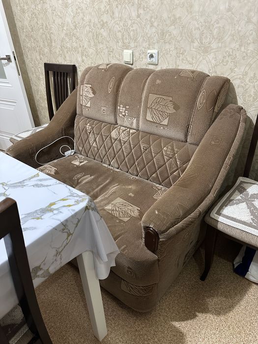 Продам небольшой диван