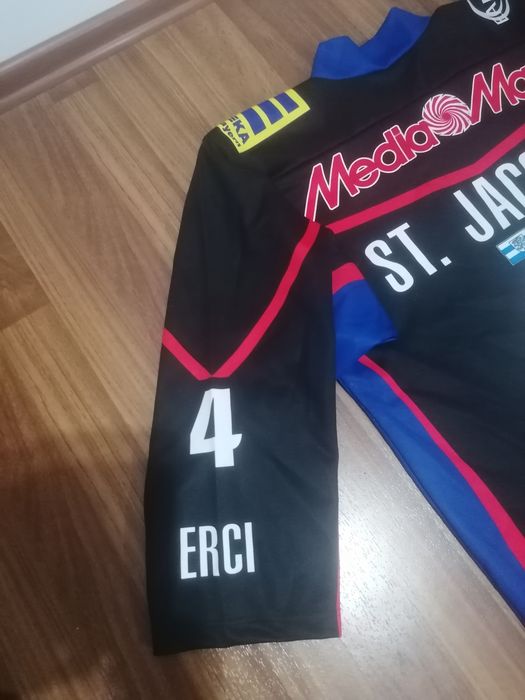 Tricou hochei pe gheață