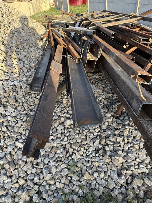 Продам листы шфелира уголки