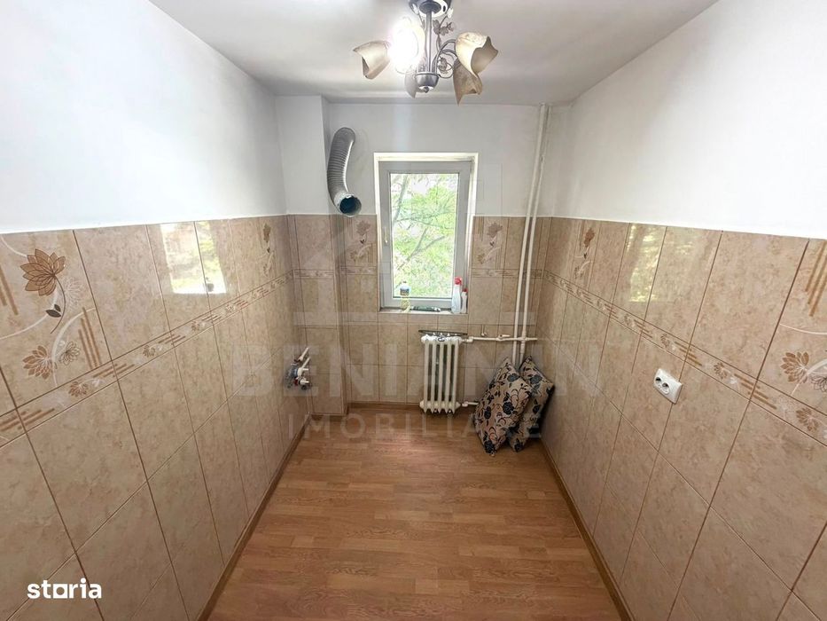 Apartament 2 camere etaj 1 cu teava de gaze 41mp Craiovita