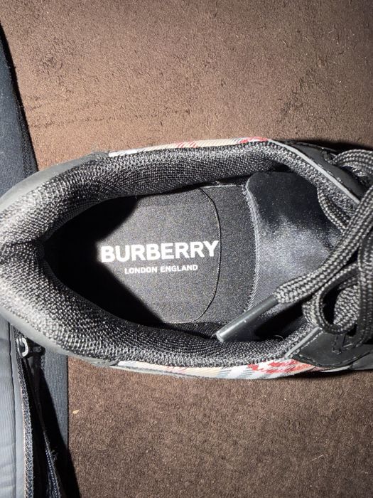 Papuci burberry marime 43