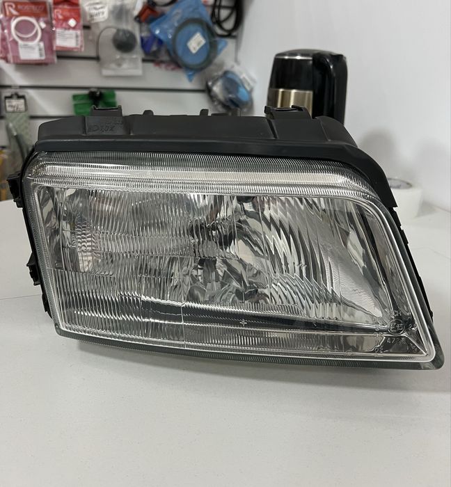 Фара Ауди А4 Б5 новая оригинал