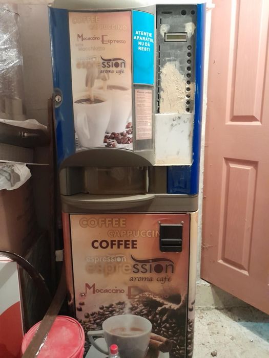 Vând încasatoare bancnote și piese aparate cafea
