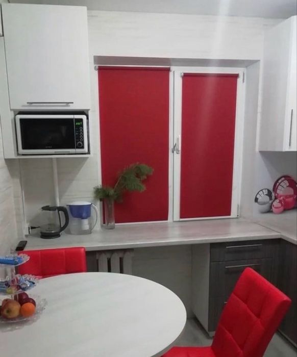 Ролл шторы, Жалюзи