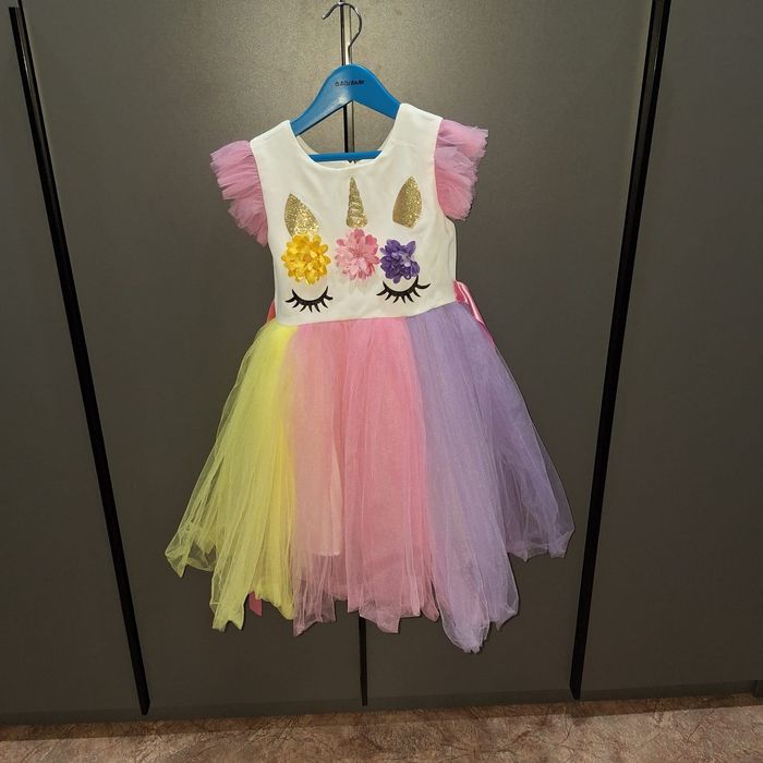 Продам пышные  платья