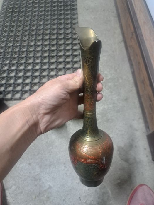 Продам три индийские бронзовые вазы