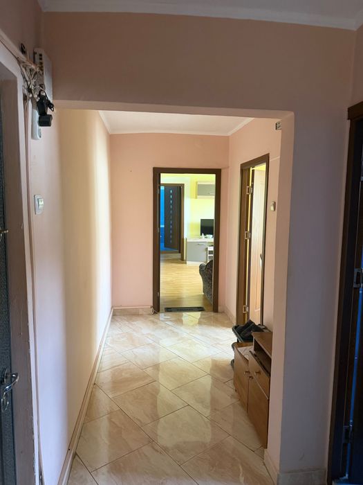 Chirie ap cu 4 camere