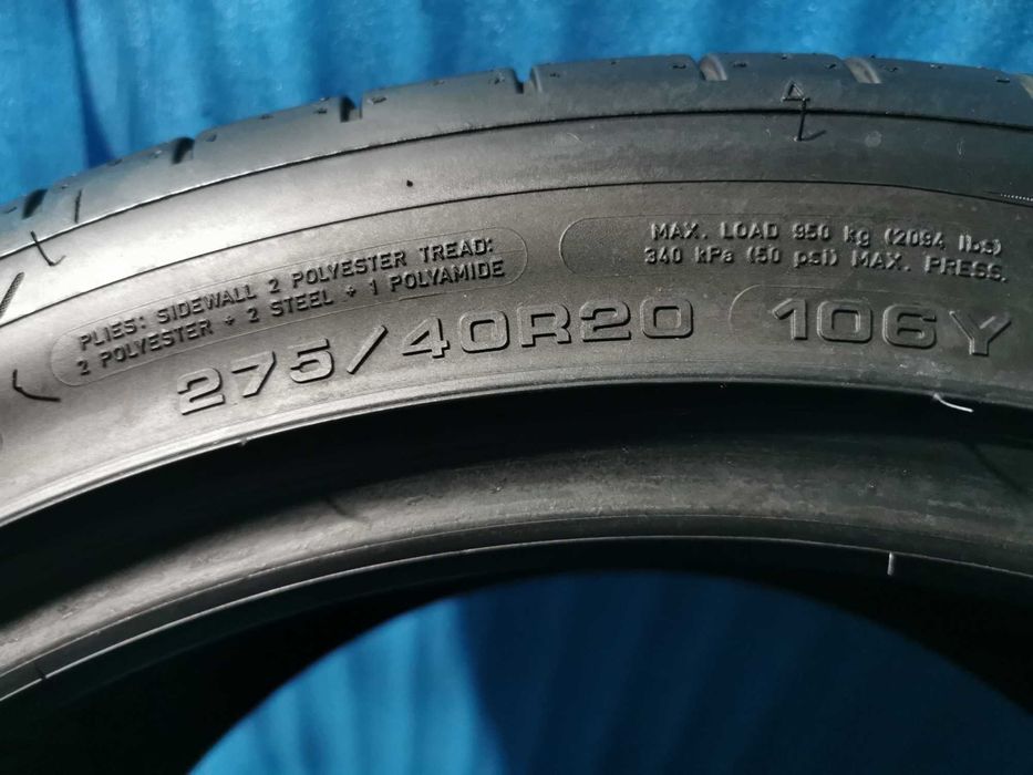 275/40 R20 - dunlop 4 bucati