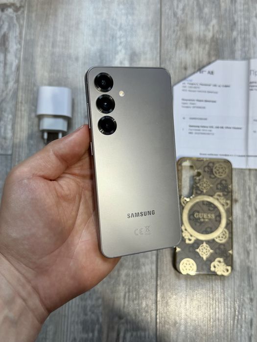 Samsung Galaxy S25 5G 256 GB 12 GB Ram Dual Sim Отличен  без опасности KG off