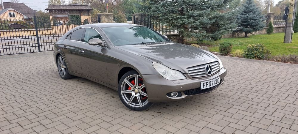 Mercedes CLS 320 din 2008 motor 3.0 V6 OM 642  Volan  pe dreapta Angli