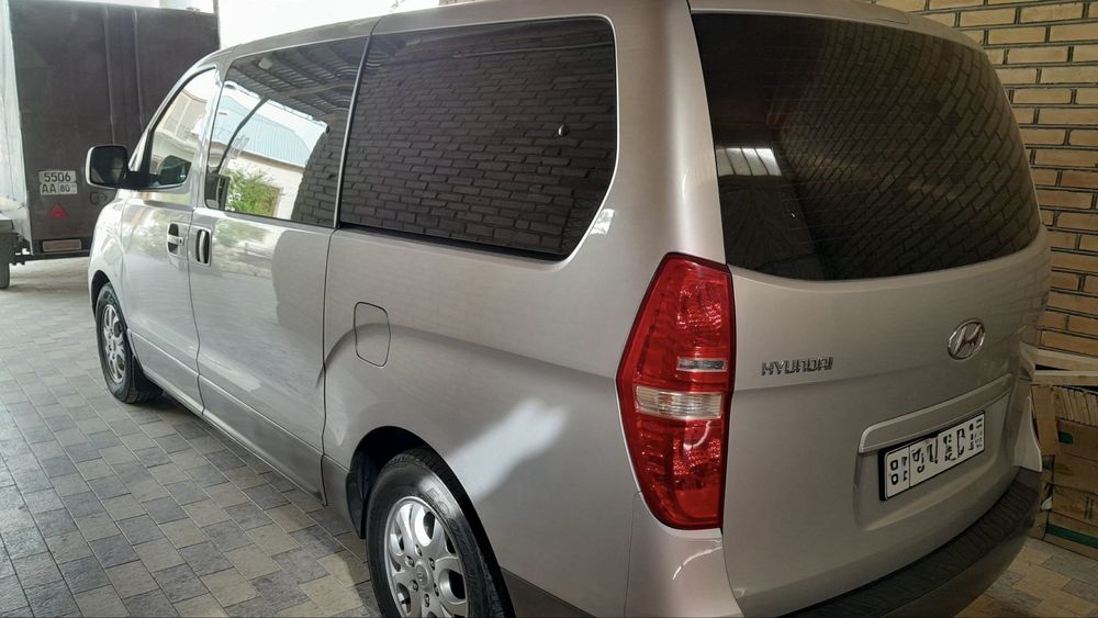 Hyundai H-1 (Grand Starex)