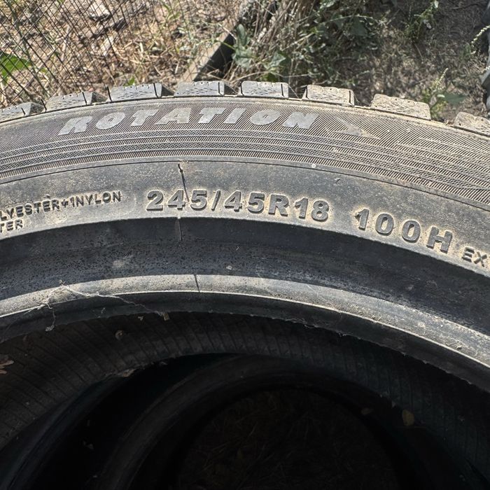 Продам резину 245/45/18