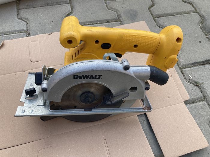 Fierastrau Circular Dewalt DW 935 14,4V Doar Corp