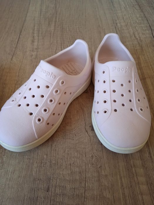 Slapi/crocs People original 23-24
