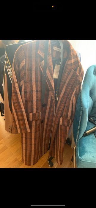 Пальто женское коричневое