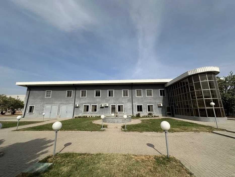 Продаётся Нежилое Помещение 1 гектар  Хасанбой Ор. Aka-uka Ресторан