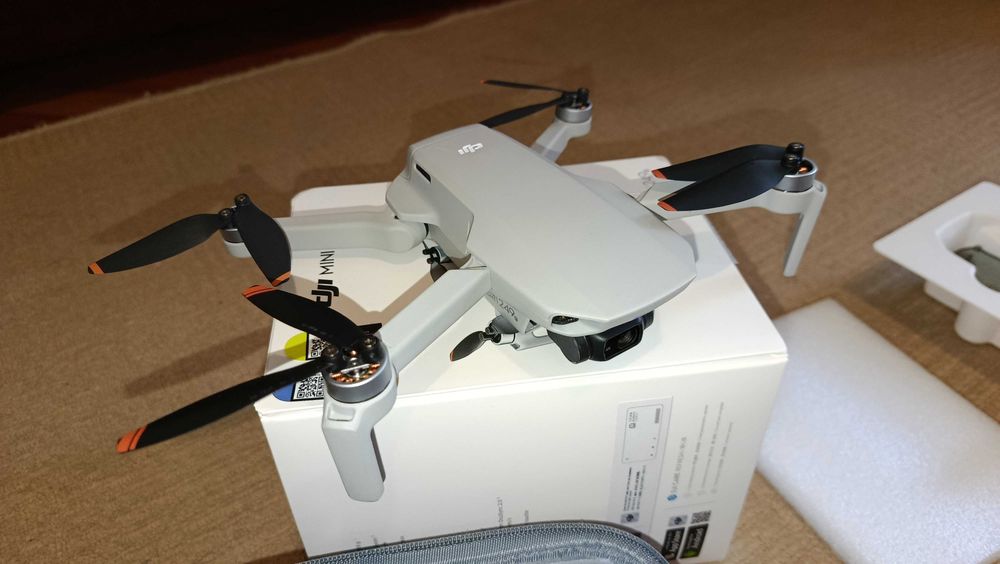 Drona Dji Mini 2