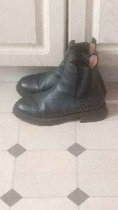 Продам обувь сапоги ботинки