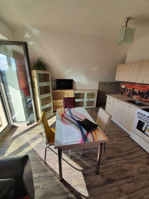 Дава се под наем Двустаен апартамент в Пловдив, Кършияка - 60 кв.м за 425 € - Снимка #1