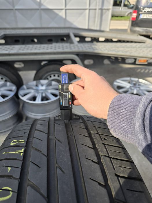 1 Брой 245/40/18 Falken 7,2mm