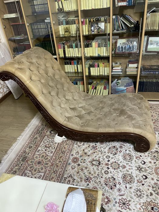 Диван в хорошем состоянии