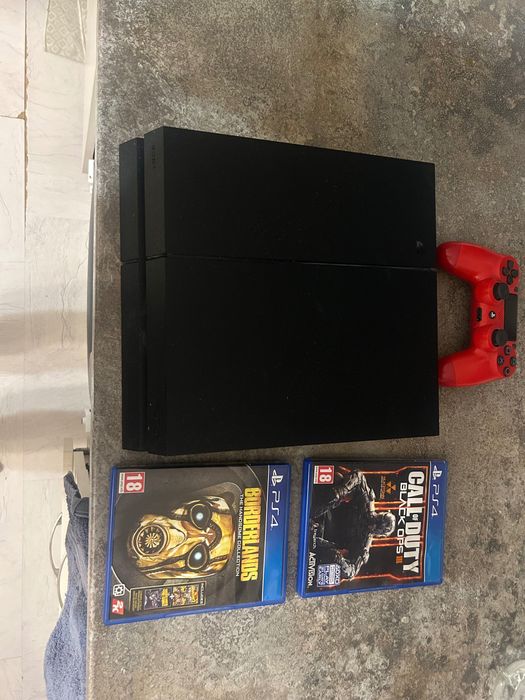 PlayStation 4 с 2 игри