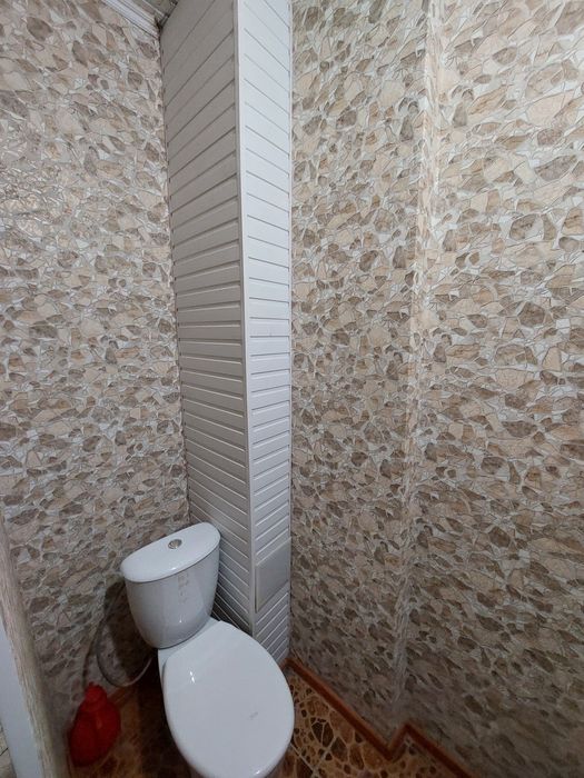 Продаёт 4х комнатная квартира