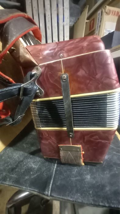 Продам аккордеон