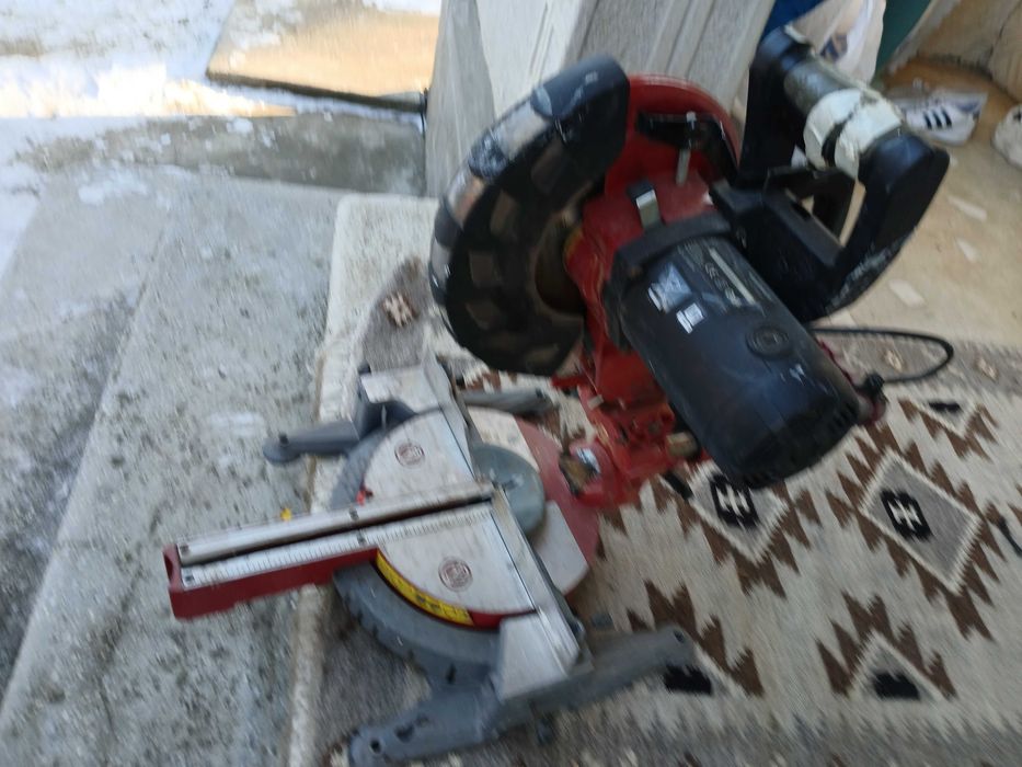 Ferestrau circular stationar pendular Einhell