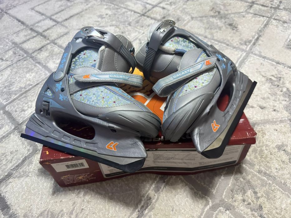 продам новые коньки