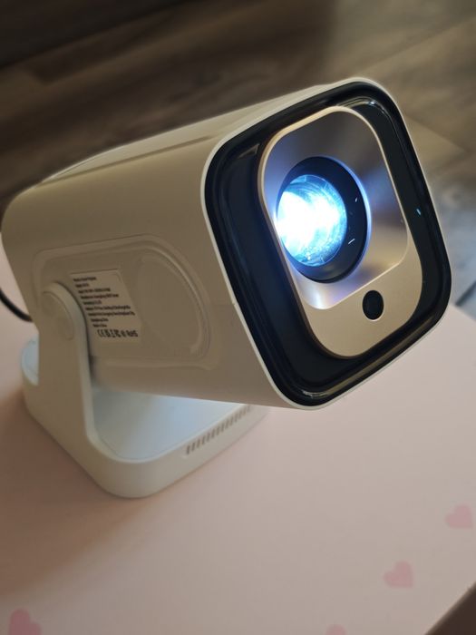 Продавам Magcubic NY310