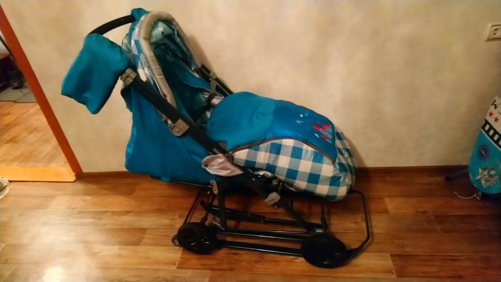 Продам  коляску сани