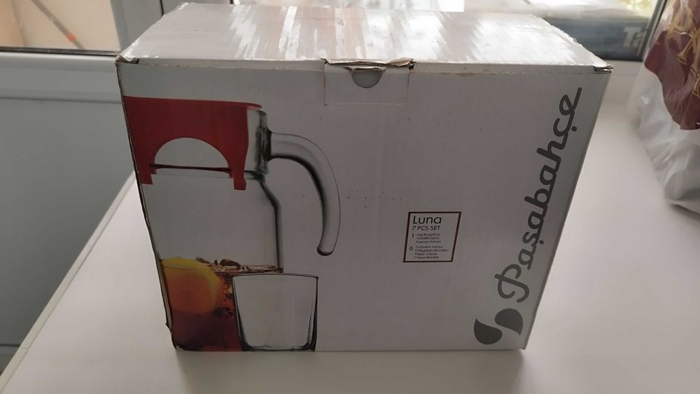 Продам графин с стаканами