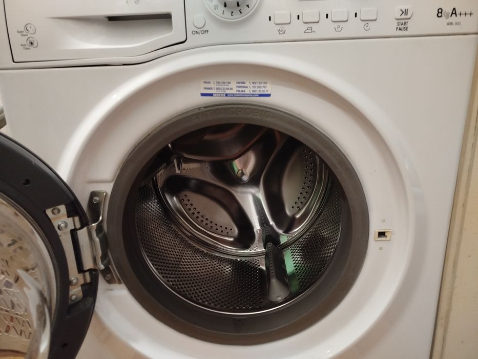 Пералня Hotpoint-Ariston