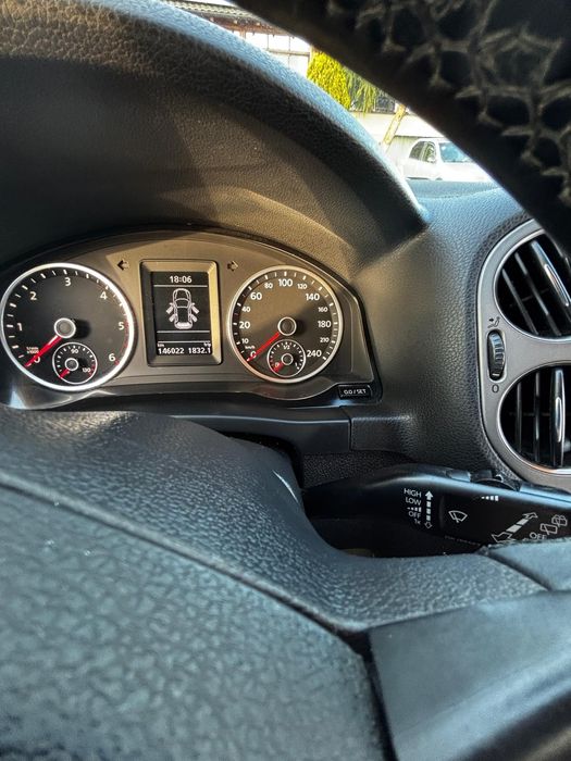 Vând Volkswagen Tiguan 2009