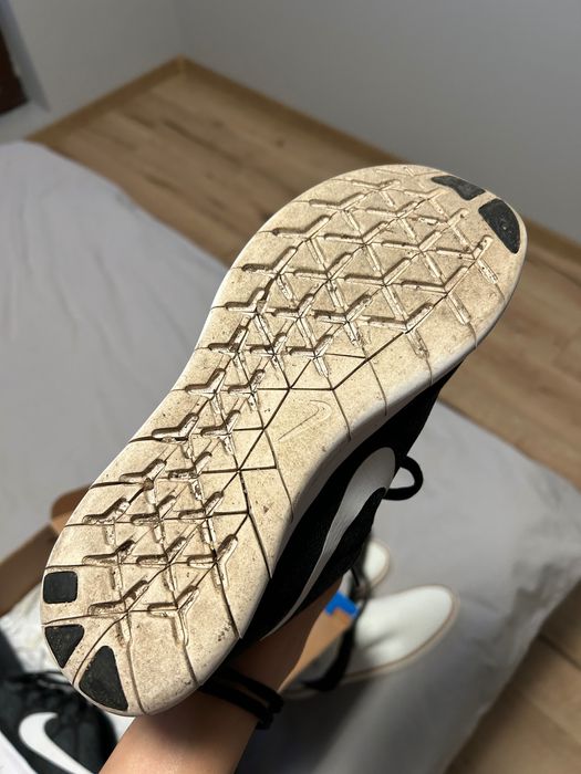 Маратонки - Nike