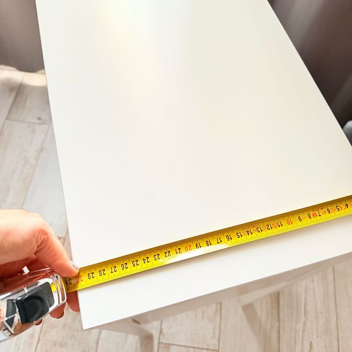 Noptiera alba dimensiuni in poze